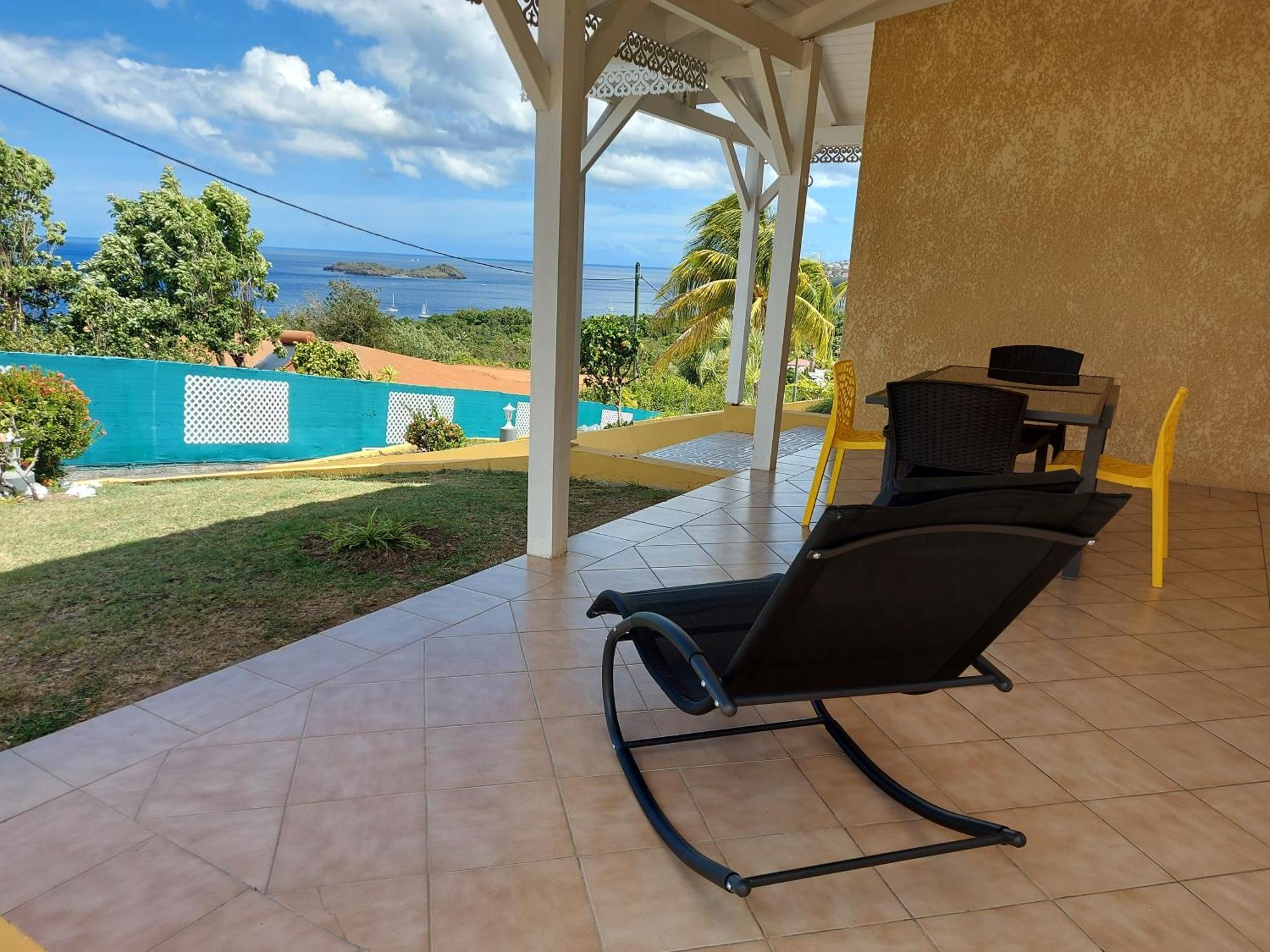 Les Petites Fleurs De Poirier Villa Bouillante Kamer foto